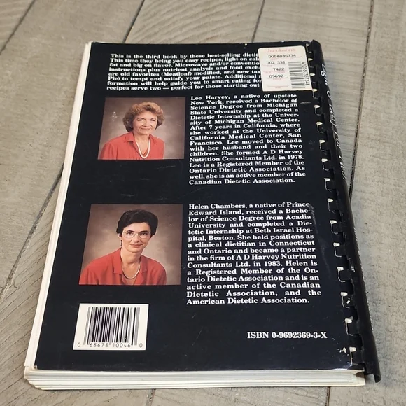 LIGHT AND EASY FOR TWO COOKBOOK 1991 - Picture 2 of 8